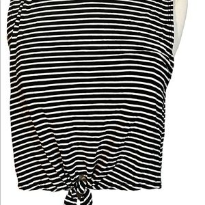 Womens Caution To The Wind Black & White Half Shirt W/tie Detail Size M